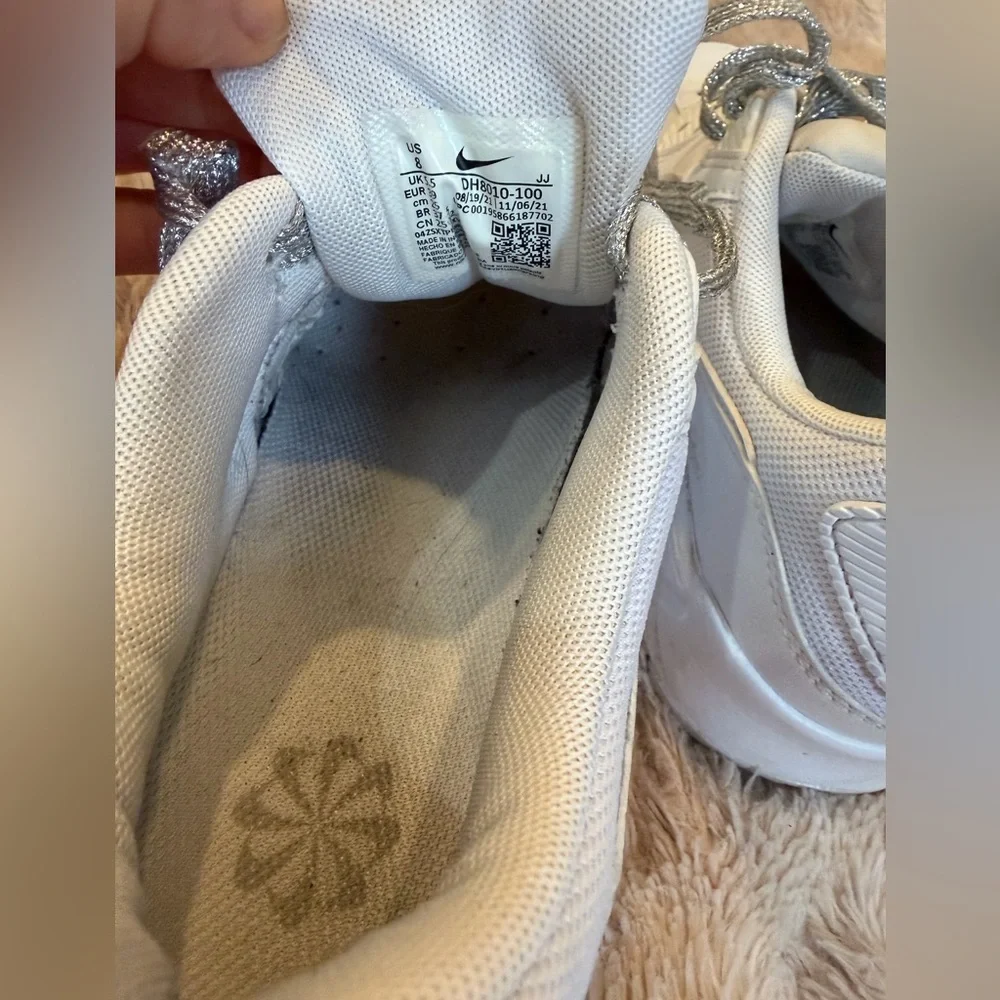 Nike White Sneakers with Metallic Laces - Picture 7 of 7